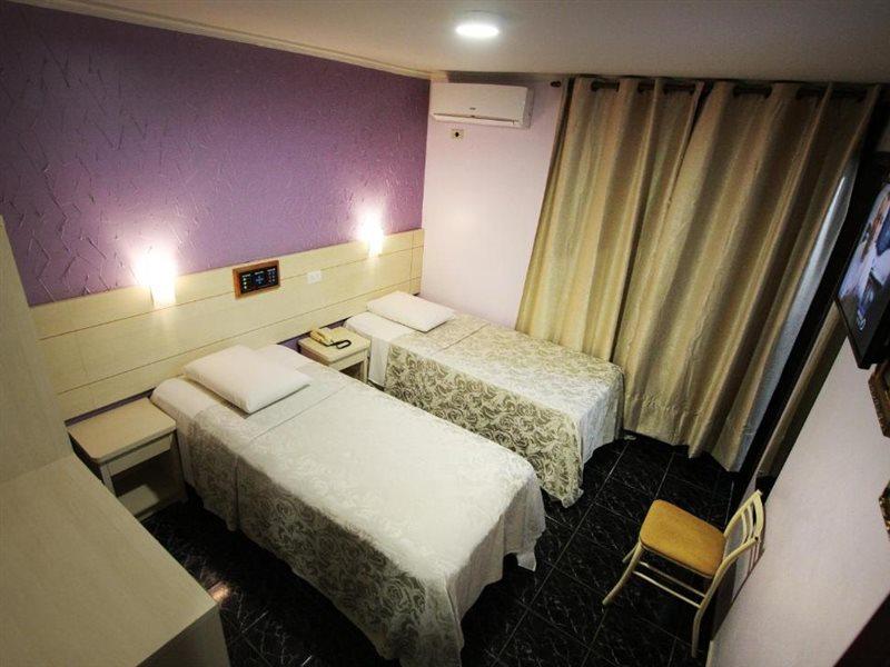 פוז דו איגואסו Hotel Tres Fronteiras מראה חיצוני תמונה